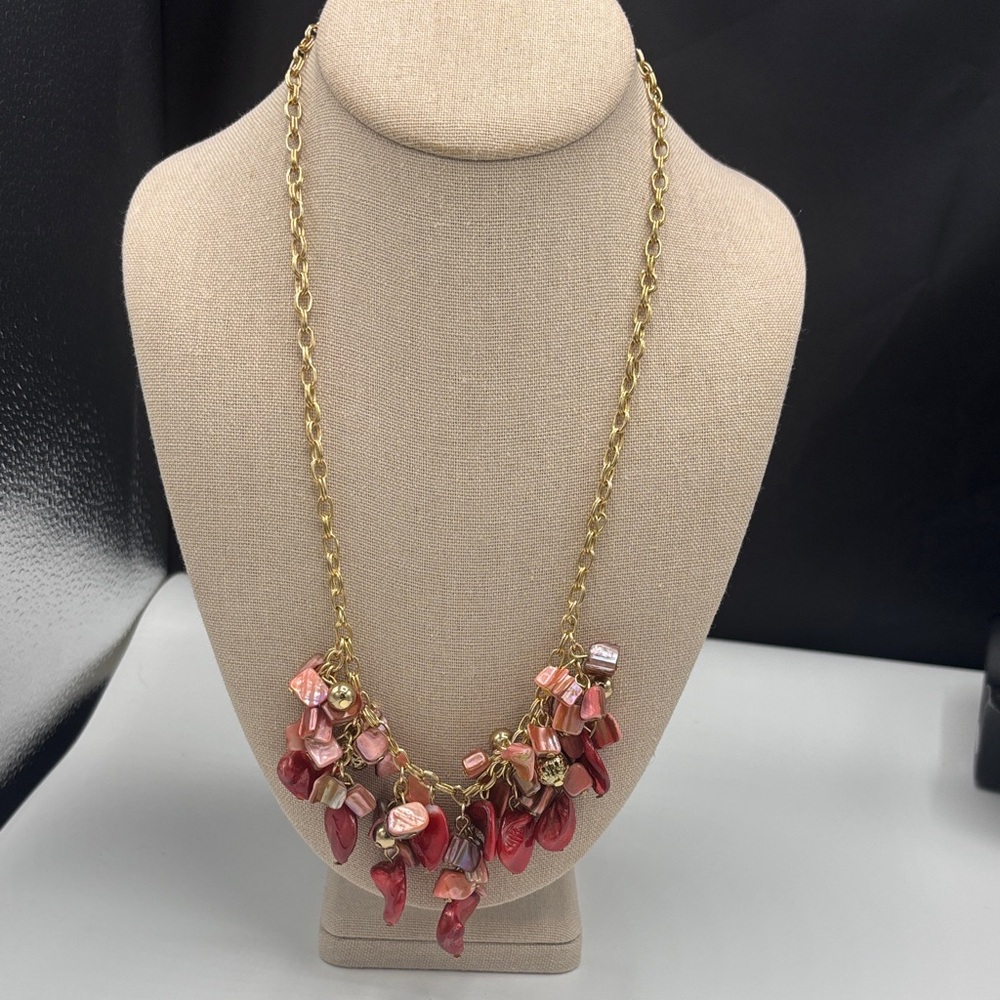 Gold-Tone Necklace with a cluster of Pink and Red stone chips bohemian style